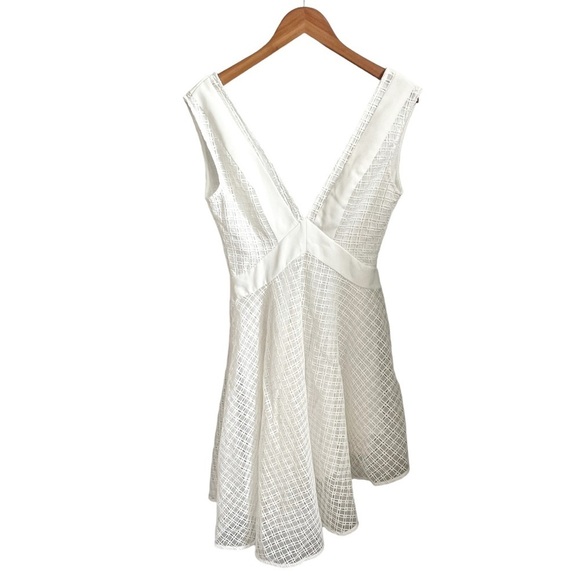 NWT Finders Keepers (Revolve Brand) Begin Lace Asymmetrical Hem Dress Small - Picture 4 of 9